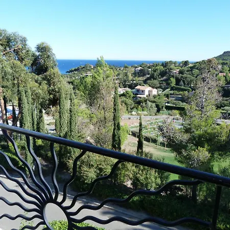 Apartamento Cap Esterel Village : 2 Pieces Mer Terrasse D'angle - Fh - Esterel Vacances 63la *