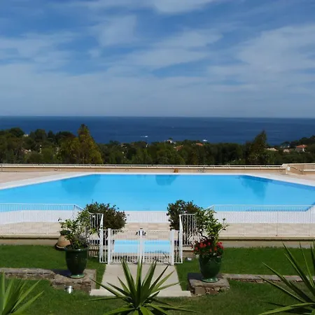 Cap Esterel Village : 2 Pieces Mer Terrasse D'angle - Fh - Esterel Vacances 63la Apartamento